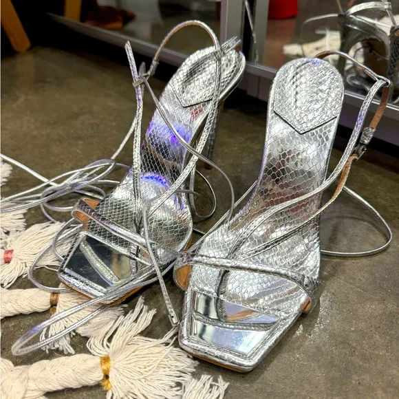 Vikki Metallic Leather Sandal - Picture 2 of 5